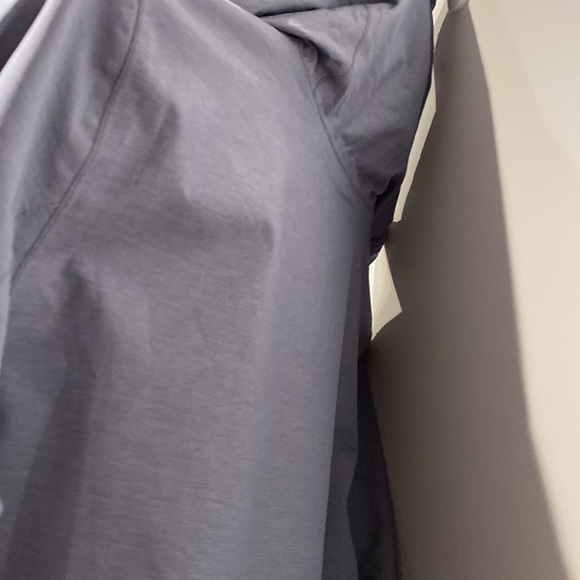 NEW Barbour Women’s Waterproof Hooded Lottie Jacket - Picture 11 of 12